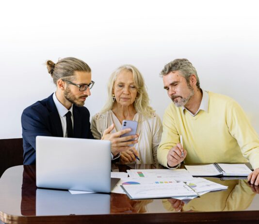 Czy warto się dodatkowo ubezpieczyć? O bezpieczeństwie, które zaczyna się zanim coś się wydarzy ubezpieczenie